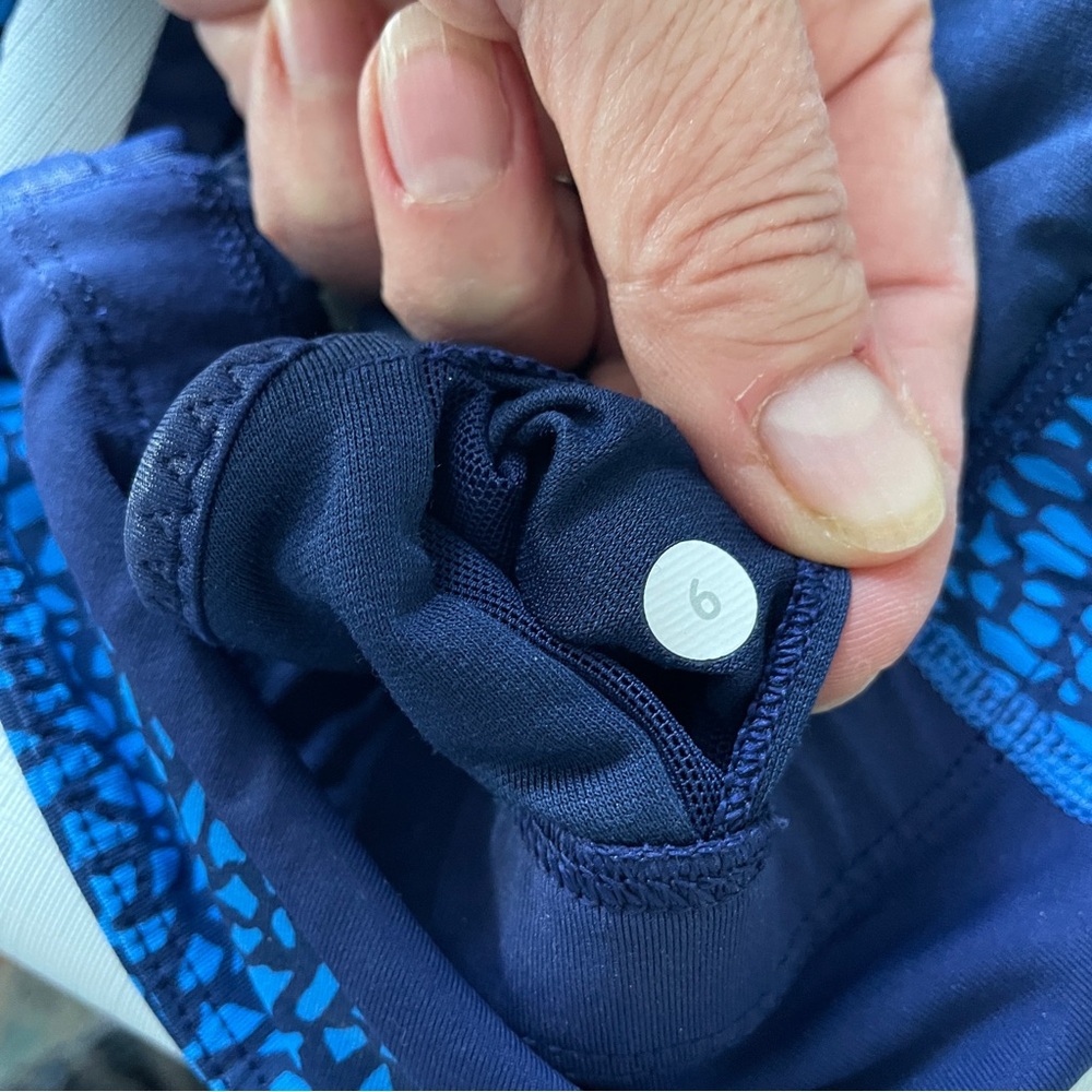LULULEMON Clip-In Long Line Bra W’s 6 Hero Blue High Neckline Mesh Front Straps - Picture 6 of 6
